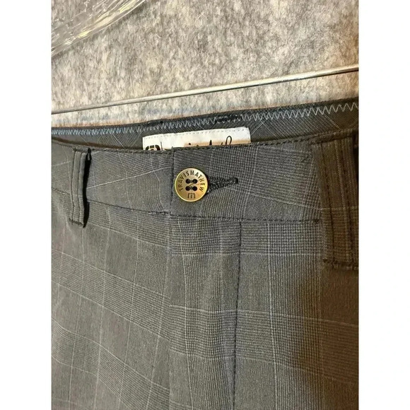 Travis Mathew Sorry For Being Awesome Plaid Shorts Size 36 - Picture 3 of 6